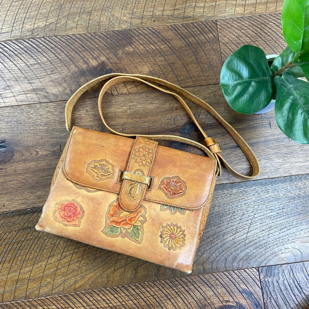 Beautiful Vintage Floral Leather Tooled embossed Bag Purse Unique Garden